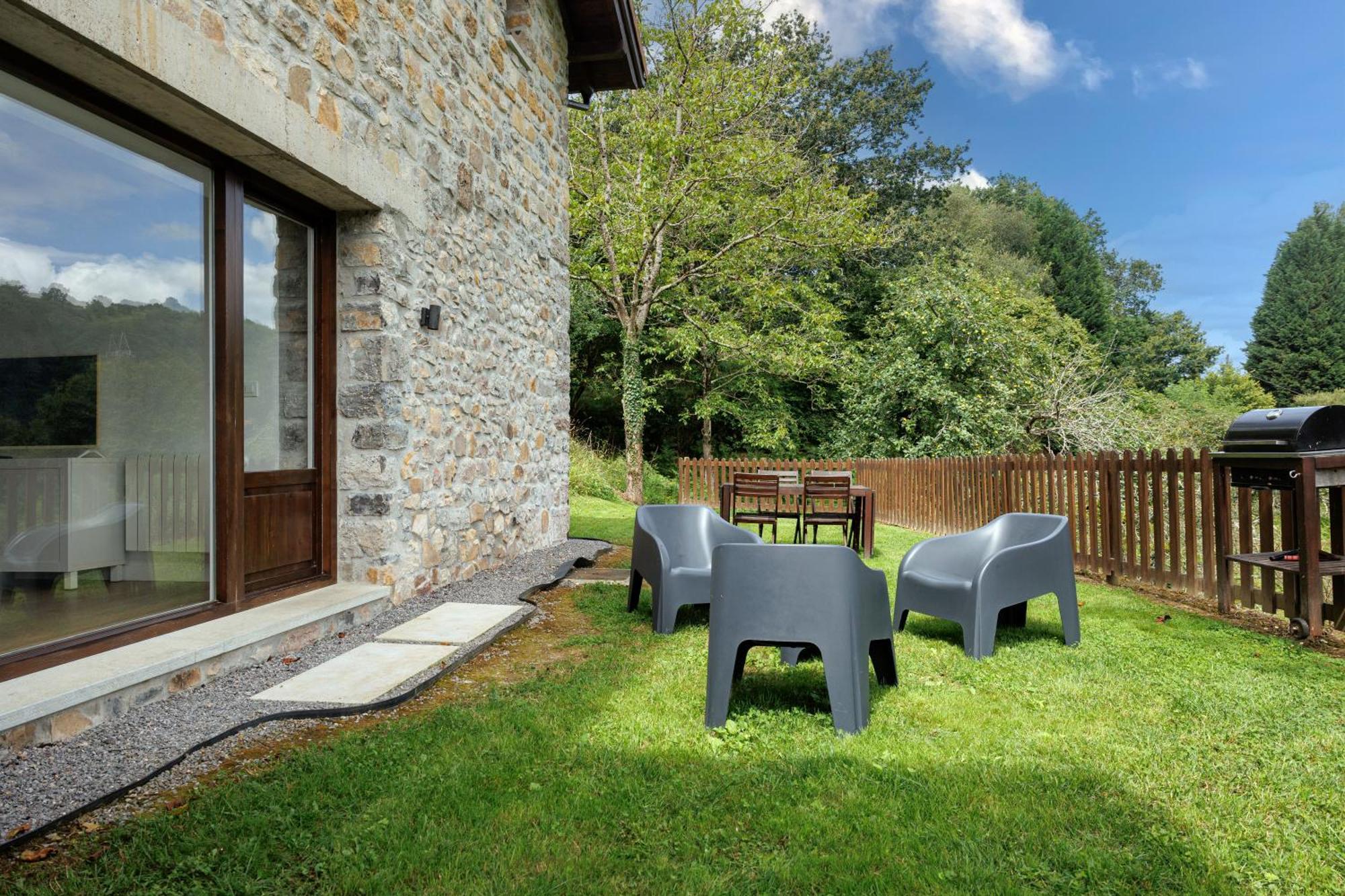 Finca La Caseria Apartamentos Cangas de Onis Ngoại thất bức ảnh